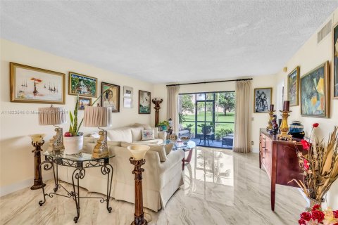 Copropriété à vendre à Sunrise, Floride: 2 chambres, 121.05 m2 № 1272127 - photo 8