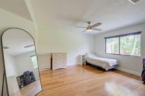 Adosado en venta en Boynton Beach, Florida, 2 dormitorios, 112.5 m2 № 1100125 - foto 19