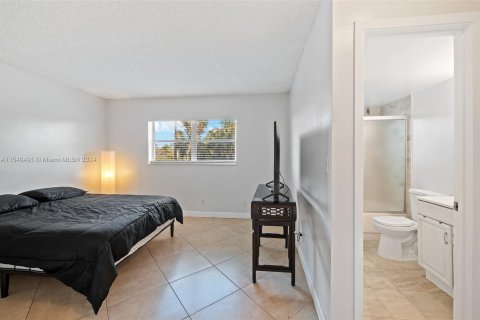 Купить кондоминиум в Холливуд, Флорида 1 спальня, 55.46м2, № 1035248 - фото 13