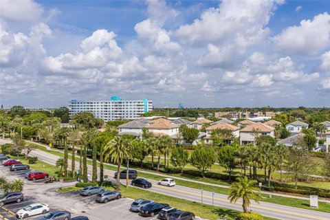 Condo in Hollywood, Florida, 2 bedrooms  № 1056770 - photo 28