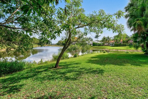 Villa ou maison à vendre à West Palm Beach, Floride: 6 chambres, 507.62 m2 № 1226041 - photo 12