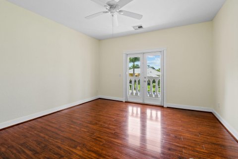 House in West Palm Beach, Florida 6 bedrooms, 507.62 sq.m. № 1226041 - photo 19