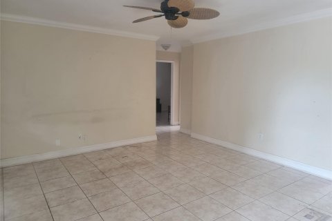 House in Deerfield Beach, Florida 2 bedrooms, 107.77 sq.m. № 1226035 - photo 22