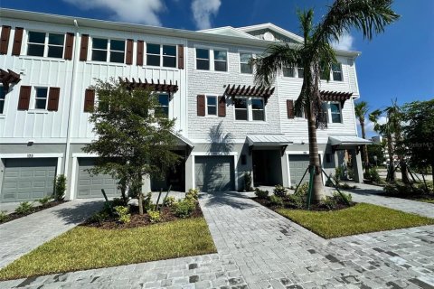 Condominio en venta en Punta Gorda, Florida, 4 dormitorios, 173.45 m2 № 1397147 - foto 2