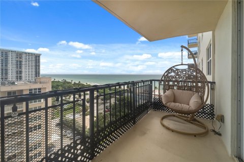 Condominio en venta en Hollywood, Florida, 2 dormitorios, 123.56 m2 № 1309437 - foto 18