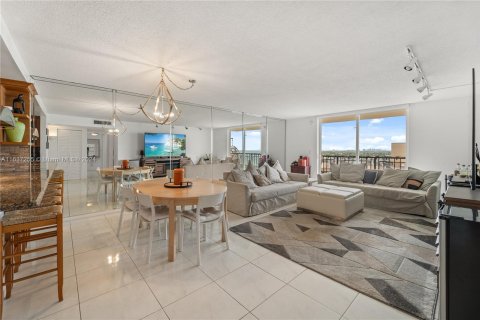 Condominio en venta en Hollywood, Florida, 2 dormitorios, 123.56 m2 № 1309437 - foto 3