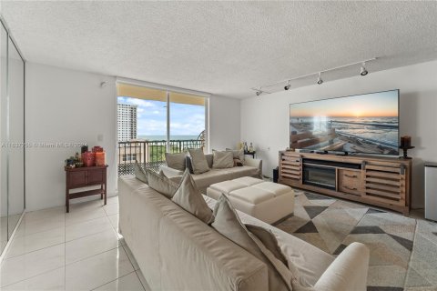 Condominio en venta en Hollywood, Florida, 2 dormitorios, 123.56 m2 № 1309437 - foto 4