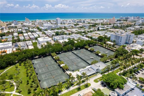 Copropriété à vendre à Miami Beach, Floride: 2 chambres, 55.28 m2 № 1187420 - photo 22