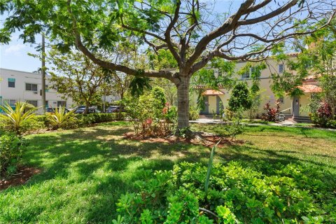 Condo in Miami Beach, Florida, 2 bedrooms  № 1187420 - photo 20