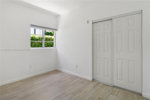 Copropriété à vendre à Miami Beach, Floride: 2 chambres, 55.28 m2 № 1187420 - photo 14