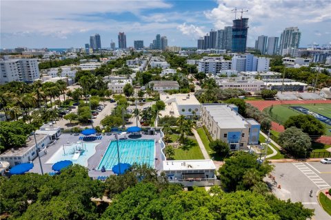 Copropriété à vendre à Miami Beach, Floride: 2 chambres, 55.28 m2 № 1187420 - photo 23