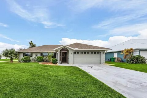 Casa en venta en Punta Gorda, Florida, 3 dormitorios, 145.67 m2 № 1166216 - foto 1