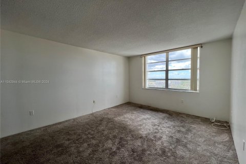 Condominio en venta en Aventura, Florida, 2 dormitorios, 121.05 m2 № 1073351 - foto 10