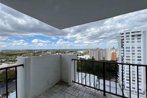 Condominio en venta en Aventura, Florida, 2 dormitorios, 121.05 m2 № 1073351 - foto 16
