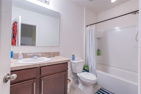 Condo in Orlando, Florida, 3 bedrooms  № 1351496 - photo 24