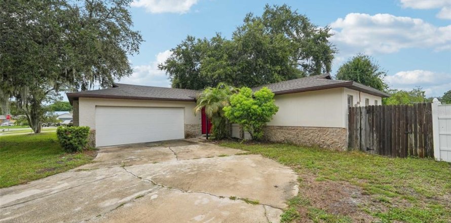 Villa ou maison à Kissimmee, Floride 3 chambres, 105.91 m2 № 1333916