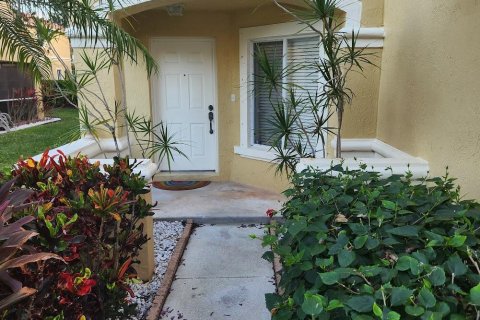 Touwnhouse à vendre à Boynton Beach, Floride: 4 chambres, 156.17 m2 № 1017988 - photo 8