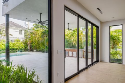 Villa ou maison à vendre à Miami, Floride: 5 chambres, 394.09 m2 № 1321505 - photo 6