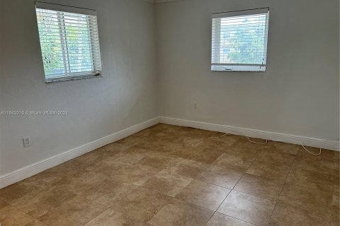 Condo in Pinecrest, Florida, 2 bedrooms  № 1321507 - photo 10