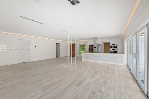 Casa en venta en Miami Shores, Florida, 3 dormitorios, 197.7 m2 № 1306321 - foto 23