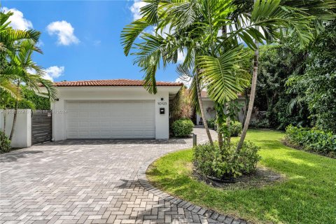 Casa en venta en Miami Shores, Florida, 3 dormitorios, 197.7 m2 № 1306321 - foto 17