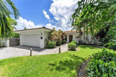 Villa ou maison à vendre à Miami Shores, Floride: 3 chambres, 197.7 m2 № 1306321 - photo 2