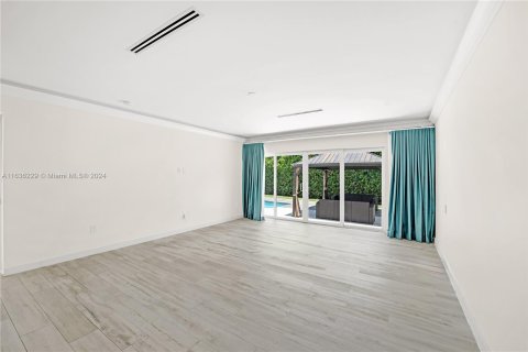 Casa en venta en Miami Shores, Florida, 3 dormitorios, 197.7 m2 № 1306321 - foto 26