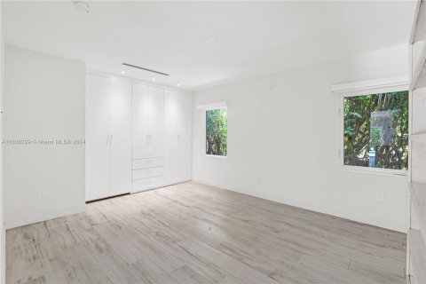 Casa en venta en Miami Shores, Florida, 3 dormitorios, 197.7 m2 № 1306321 - foto 11