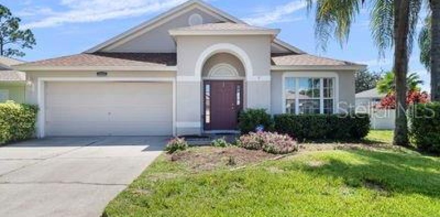 House in Land O' Lakes, Florida 4 bedrooms, 179.86 sq.m. № 1285313