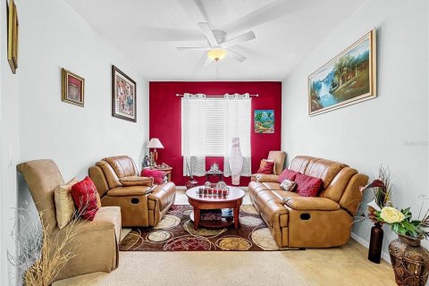 Casa en venta en Tampa, Florida, 4 dormitorios, 242.85 m2 № 1341872 - foto 15