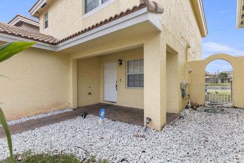 House in West Palm Beach, Florida 3 bedrooms, 137.31 sq.m. № 1171440 - photo 29