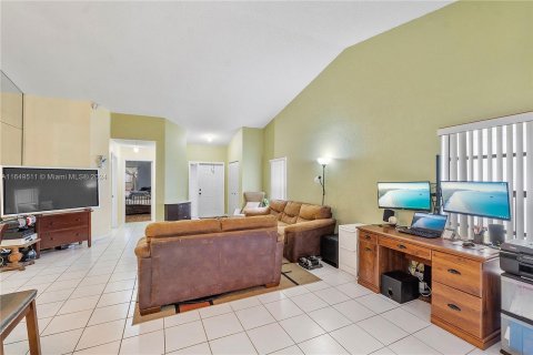 Touwnhouse à vendre à Boynton Beach, Floride: 2 chambres, 116.87 m2 № 1332449 - photo 10