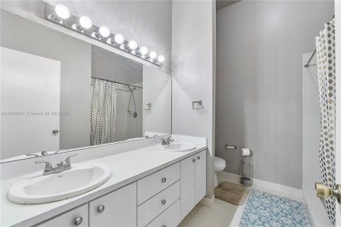 Touwnhouse à vendre à Boynton Beach, Floride: 2 chambres, 116.87 m2 № 1332449 - photo 25