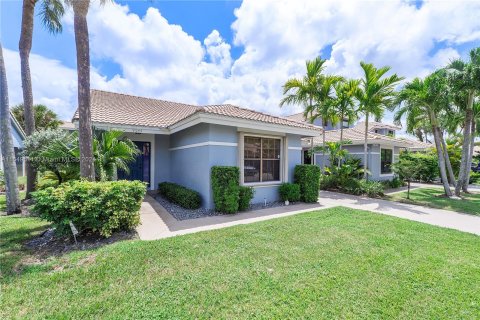 Touwnhouse à vendre à Boynton Beach, Floride: 2 chambres, 116.87 m2 № 1332449 - photo 2