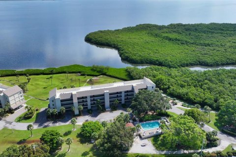 Condo in Longboat Key, Florida, 2 bedrooms  № 1378389 - photo 2