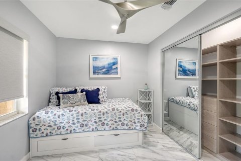 Copropriété à vendre à Longboat Key, Floride: 2 chambres, 121.89 m2 № 1378389 - photo 29