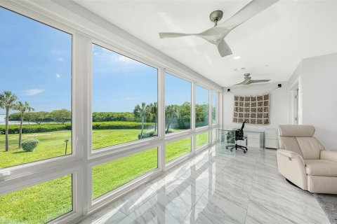 Copropriété à vendre à Longboat Key, Floride: 2 chambres, 121.89 m2 № 1378389 - photo 9