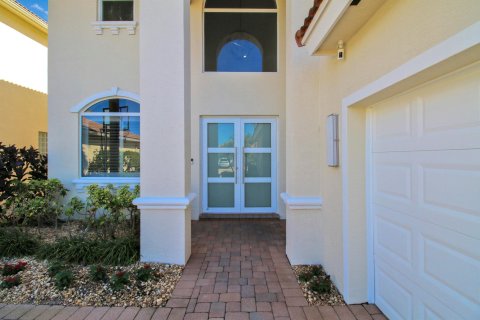 House in Palm Beach Gardens, Florida 5 bedrooms, 277.31 sq.m. № 1099168 - photo 28