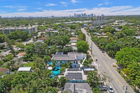 House in Wilton Manors, Florida 3 bedrooms, 118.36 sq.m. № 1099170 - photo 5