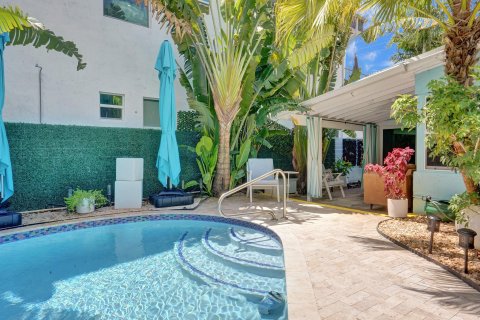 Casa en venta en Wilton Manors, Florida, 3 dormitorios, 118.36 m2 № 1099170 - foto 27