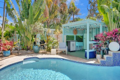 House in Wilton Manors, Florida 3 bedrooms, 118.36 sq.m. № 1099170 - photo 23