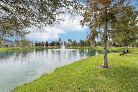 Townhouse in Plant City, Florida 3 bedrooms, 167.69 sq.m. № 1359675 - photo 22