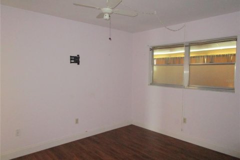 Condo in Saint Petersburg, Florida, 1 bedroom  № 1247188 - photo 4