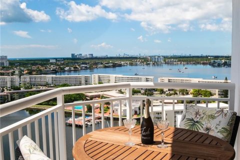 Copropriété à vendre à Aventura, Floride: 3 chambres, 149.11 m2 № 1240830 - photo 4