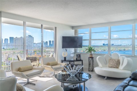 Condo in Aventura, Florida, 3 bedrooms  № 1240830 - photo 5