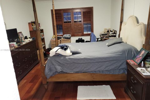 Condo in Pembroke Pines, Florida, 2 bedrooms  № 1071879 - photo 19