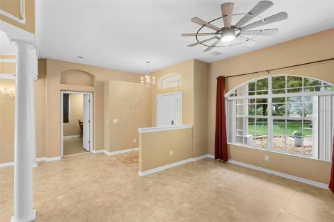 House in DeLand, Florida 4 bedrooms, 233.09 sq.m. № 1342885 - photo 7