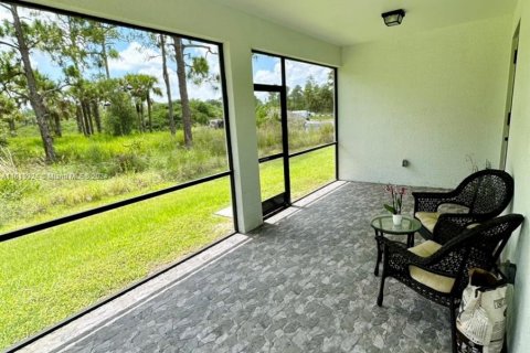 House in Naples, Florida 4 bedrooms, 184.13 sq.m. № 1241711 - photo 19