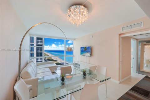 Copropriété à vendre à Miami Beach, Floride: 1 chambre, 61.5 m2 № 1035266 - photo 1