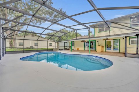 Villa ou maison à vendre à Kissimmee, Floride: 4 chambres, 185.8 m2 № 1340767 - photo 4